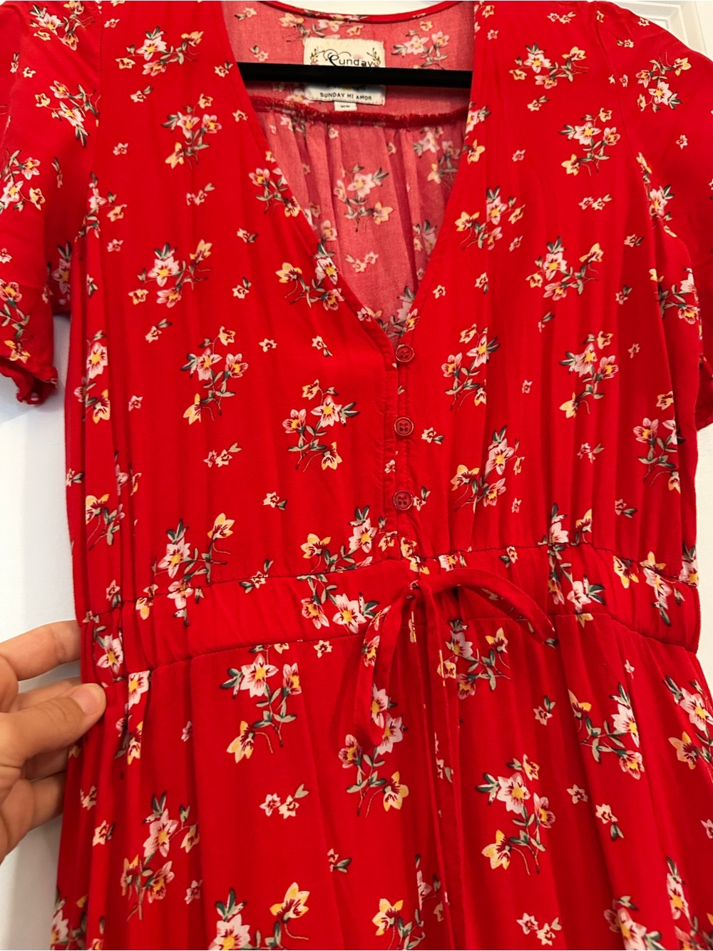 Sunday Mi Amor XS Red Floral Short Sleeve Midi Dress - Picture 4 of 10